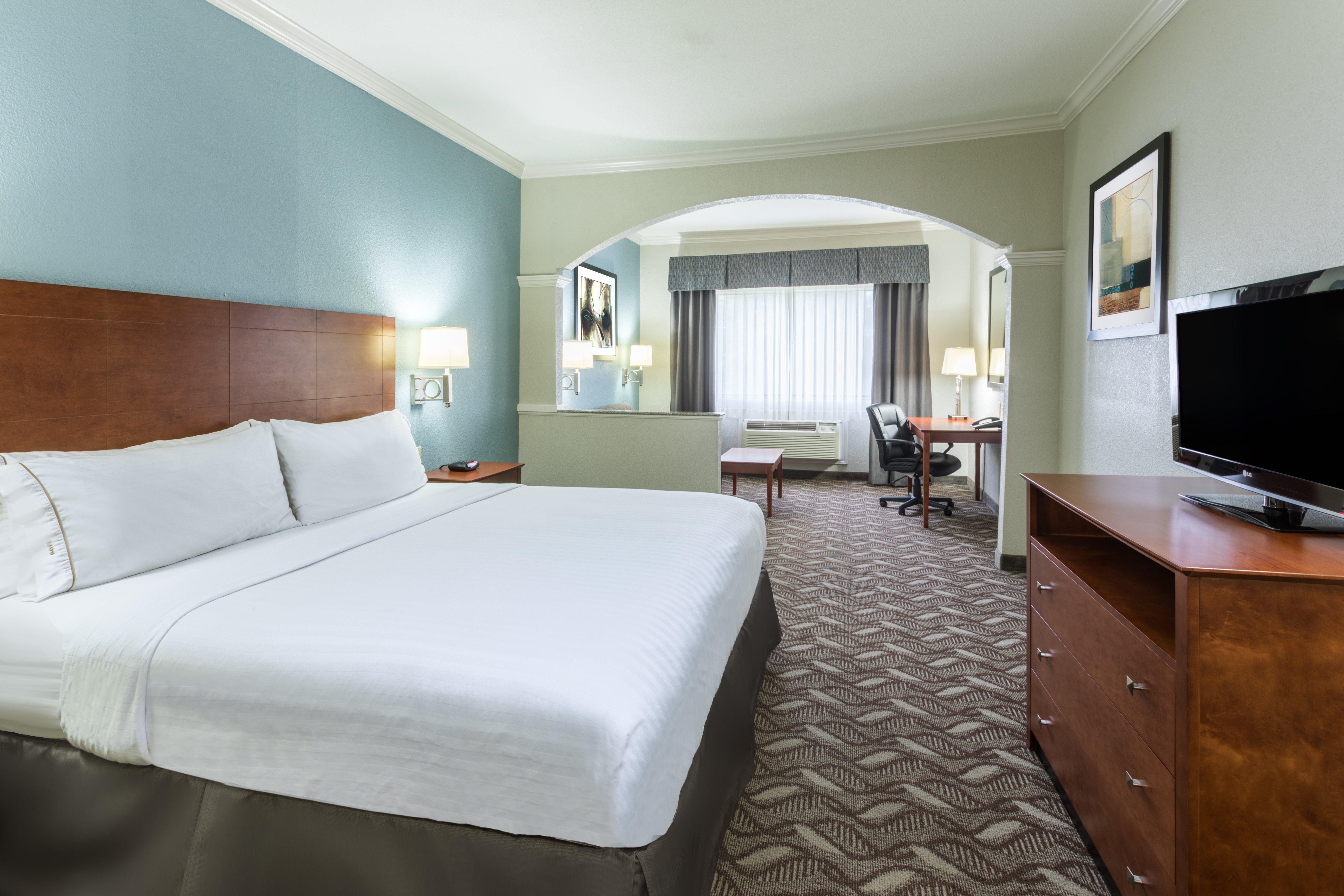 Holiday Inn Express Hotel And Suites Lake Charles By Ihg Buitenkant foto