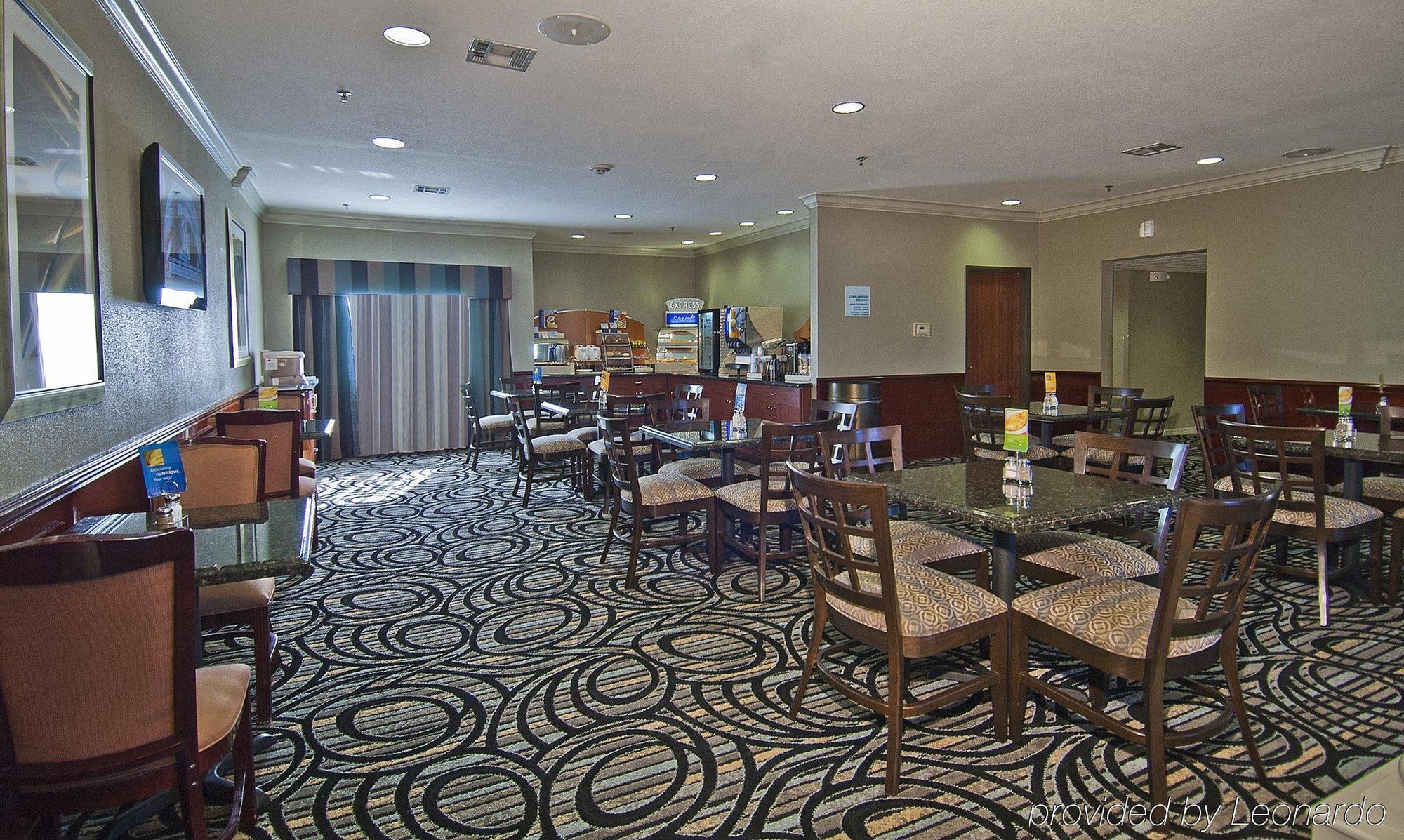 Holiday Inn Express Hotel And Suites Lake Charles By Ihg Restaurant foto