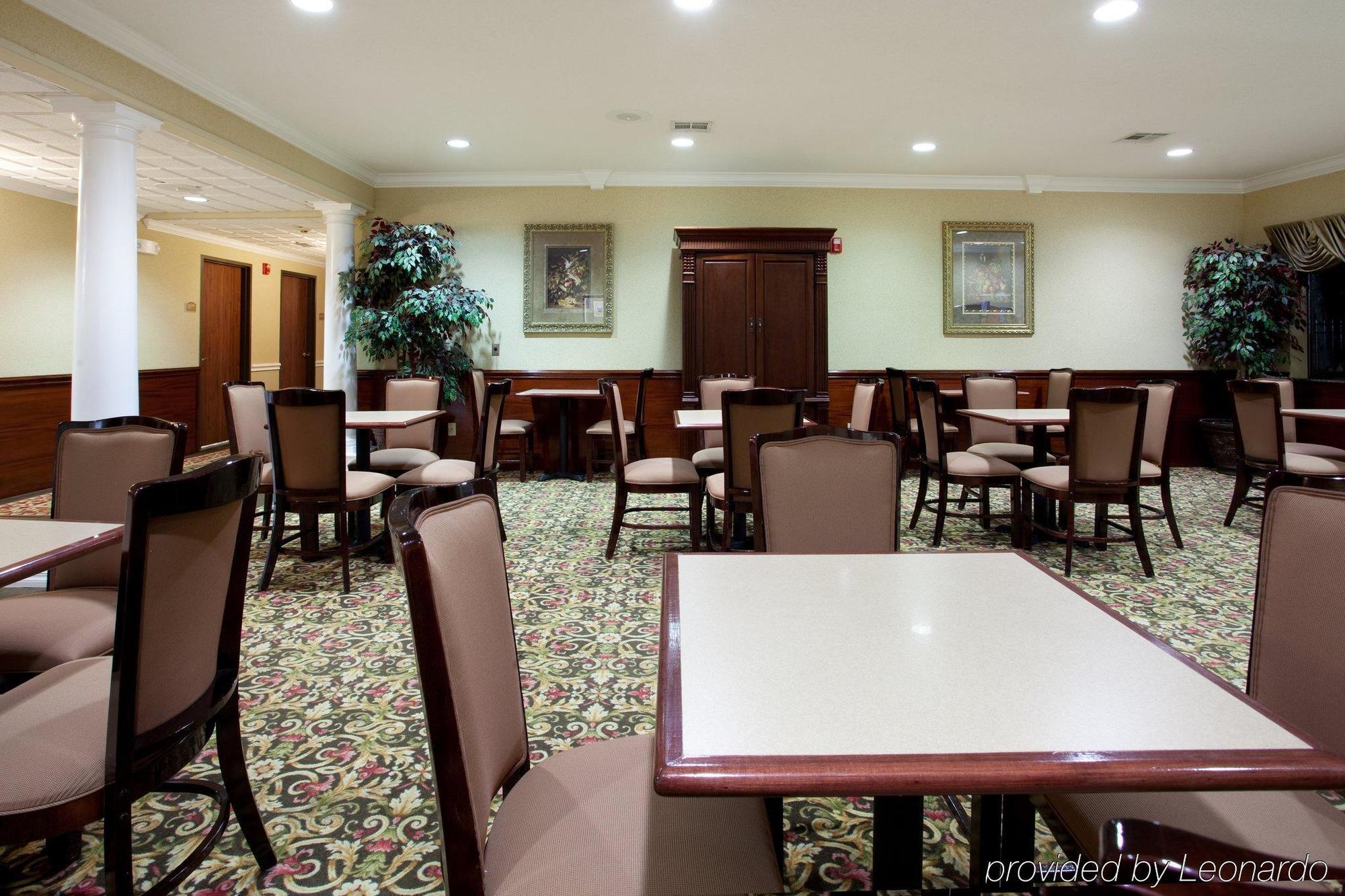 Holiday Inn Express Hotel And Suites Lake Charles By Ihg Buitenkant foto