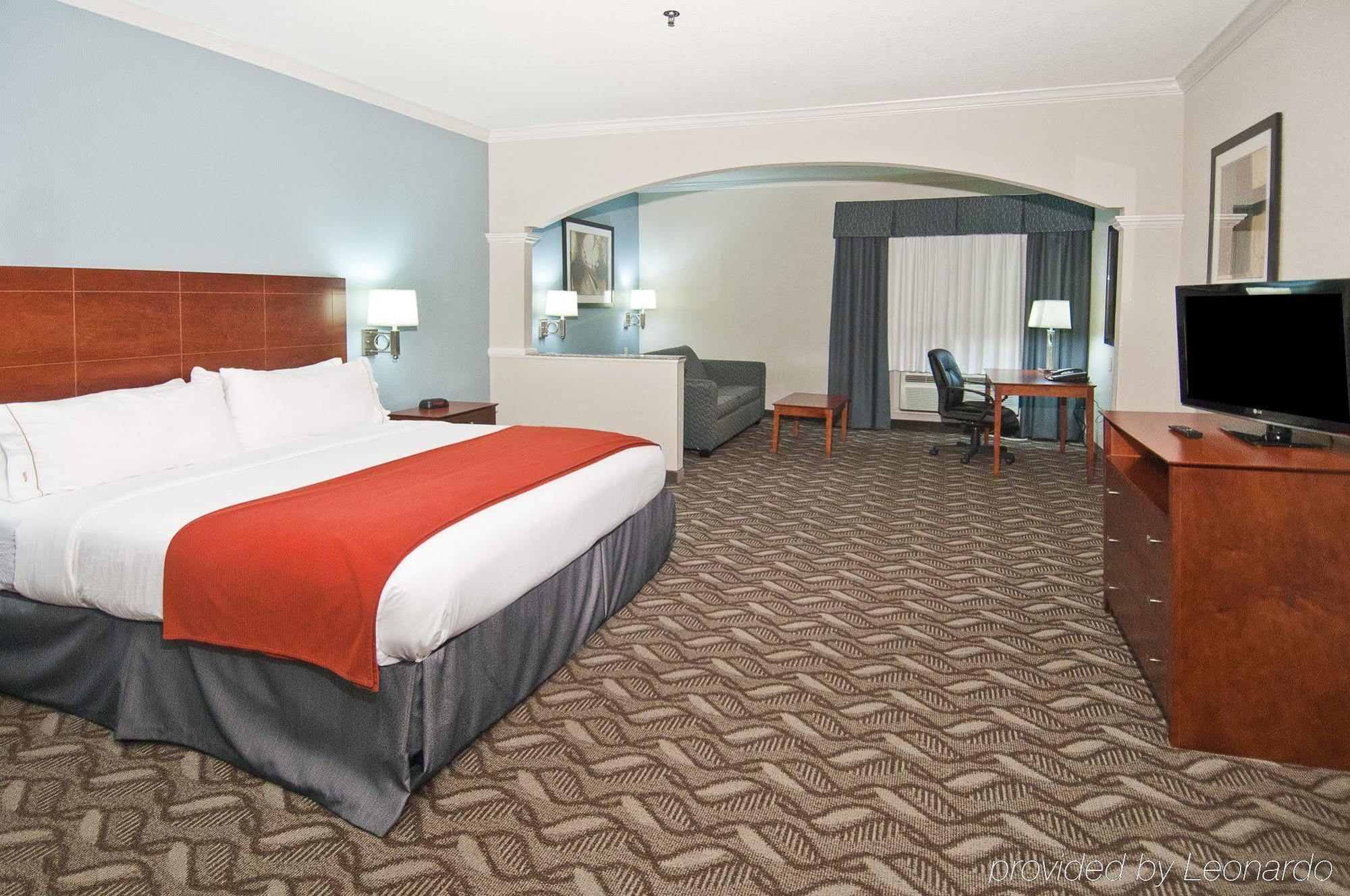 Holiday Inn Express Hotel And Suites Lake Charles By Ihg Buitenkant foto